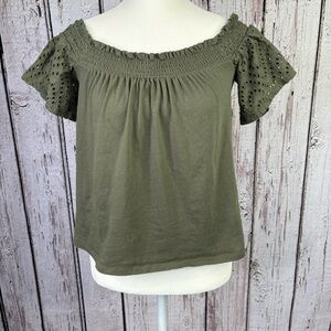 Express One Eleven Olive Green Cropped Off the Shoulder Eyelet Top Size XS‎